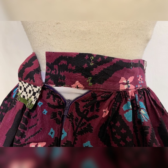 Vintage Skirt - Picture 2 of 3